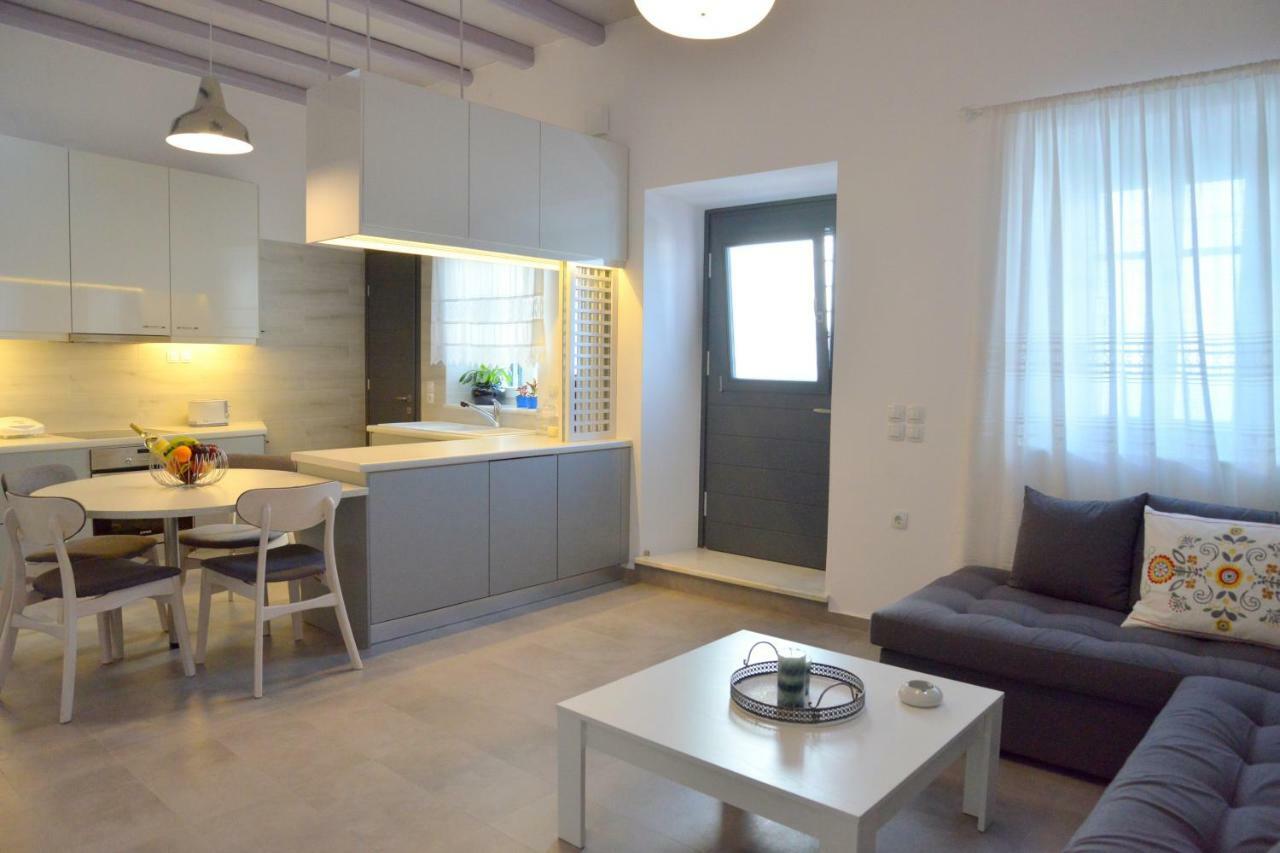 Christina'S Luxury Village House Plaka  Exterior photo